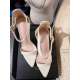 Chaussures femme Pinkaî beige/nude vernie taille 38